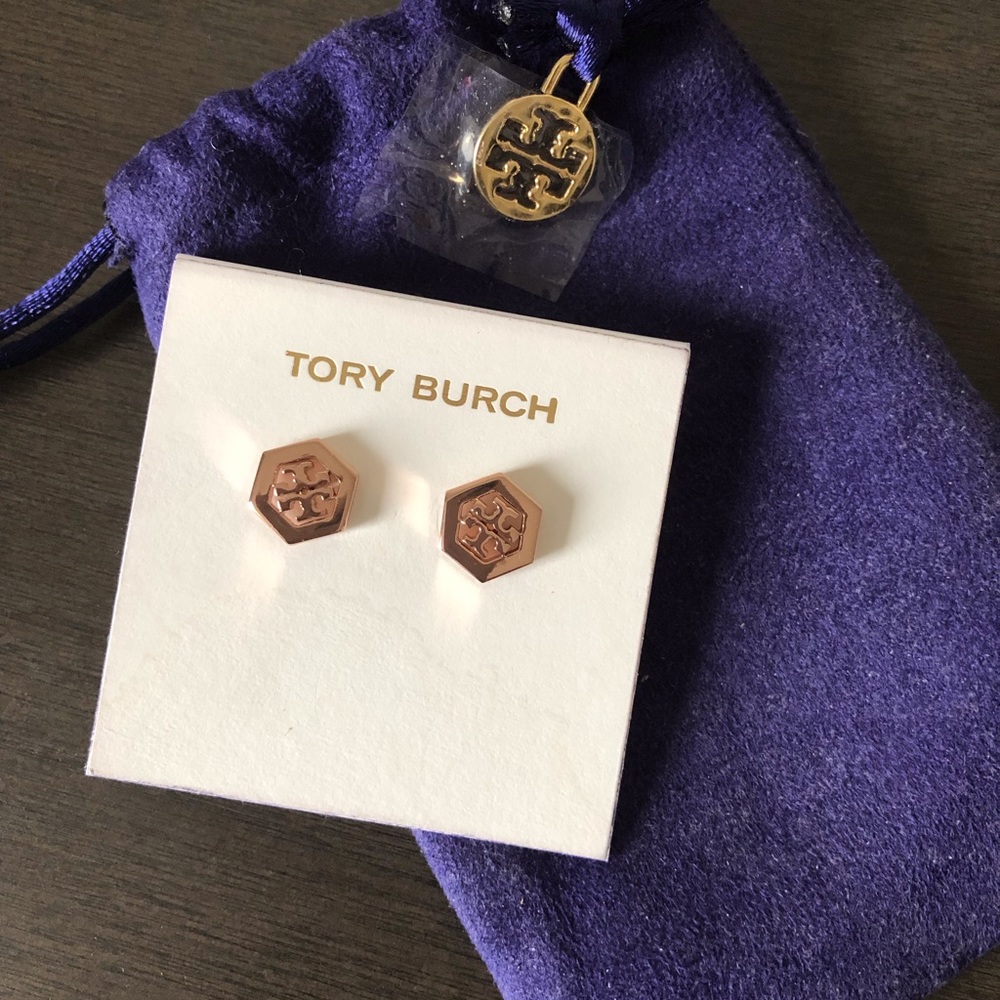 100% Authentic Gorgeous NWT Tory Burch earrings!